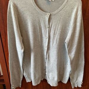 Elegant Pearl Button Gray Cardigan